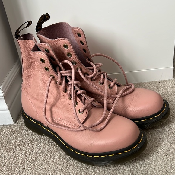 Doc Martens rose, grandeur 8 - Picture 1 of 7